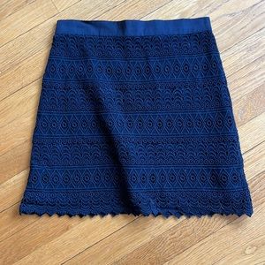 Loft navy eyelet skirt size 6 EUC